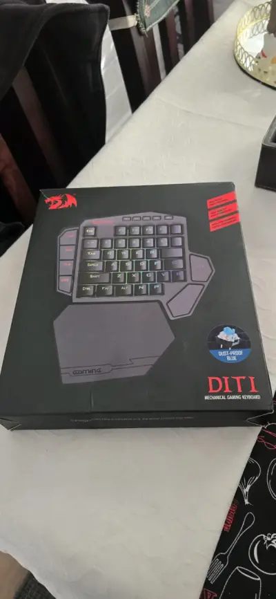 Teclado mecánico gaming Redragon Diti - miniatura 1