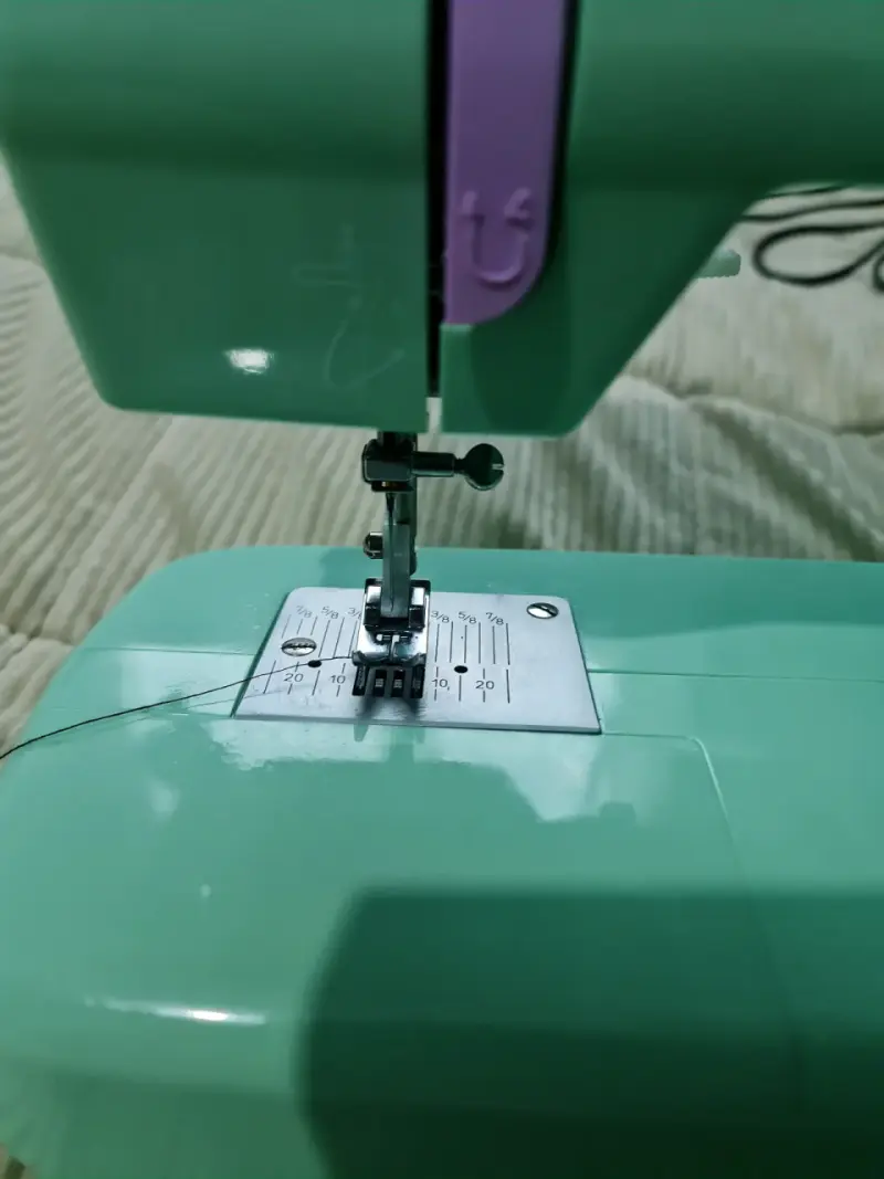 Máquina de coser MERRITT - 2