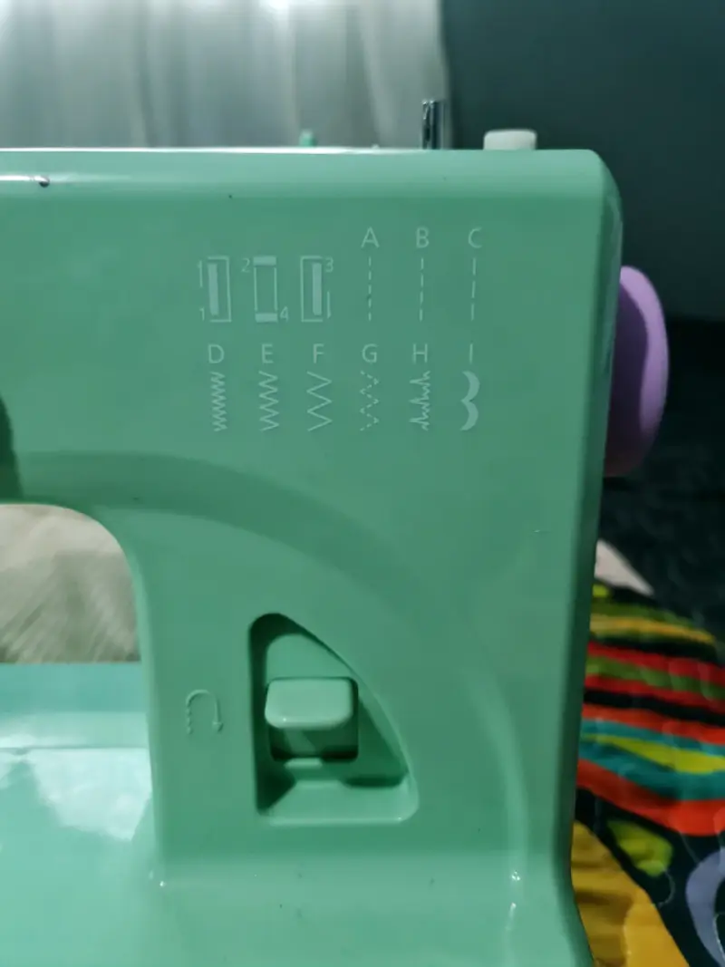Máquina de coser MERRITT - 3