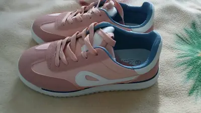 Zapatillas deportivas rosadas para mujer - miniatura 2