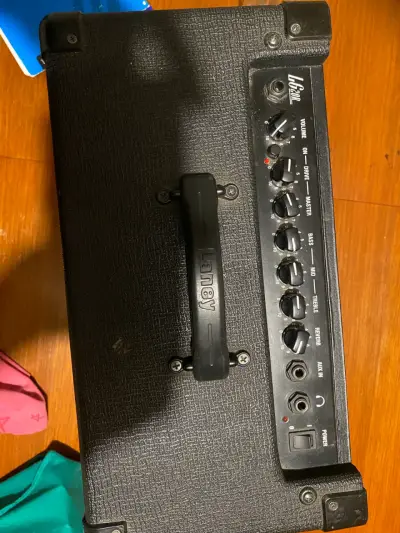 Amplificador Laney LG20R para guitarra eléctrica - miniatura 1