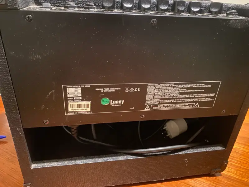 Amplificador Laney LG20R para guitarra eléctrica - 3