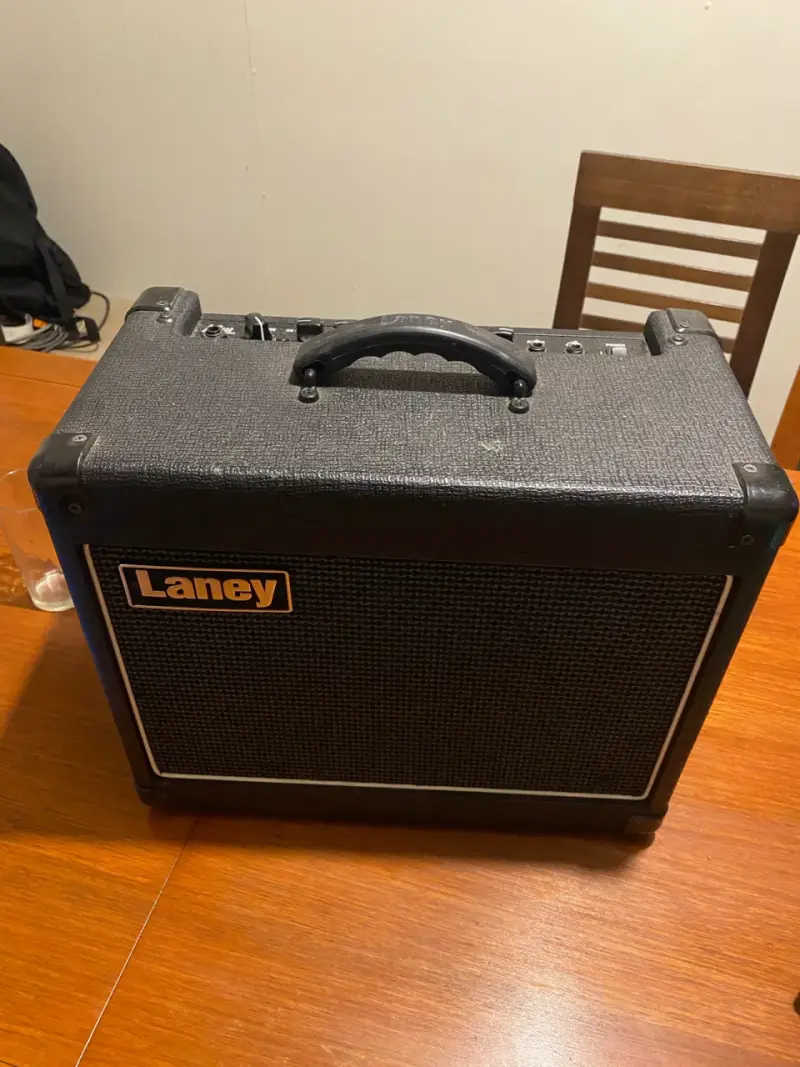 Amplificador Laney LG20R para guitarra eléctrica - 4