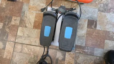 Máquina de ejercicios con step y plataforma vibr - miniatura 4
