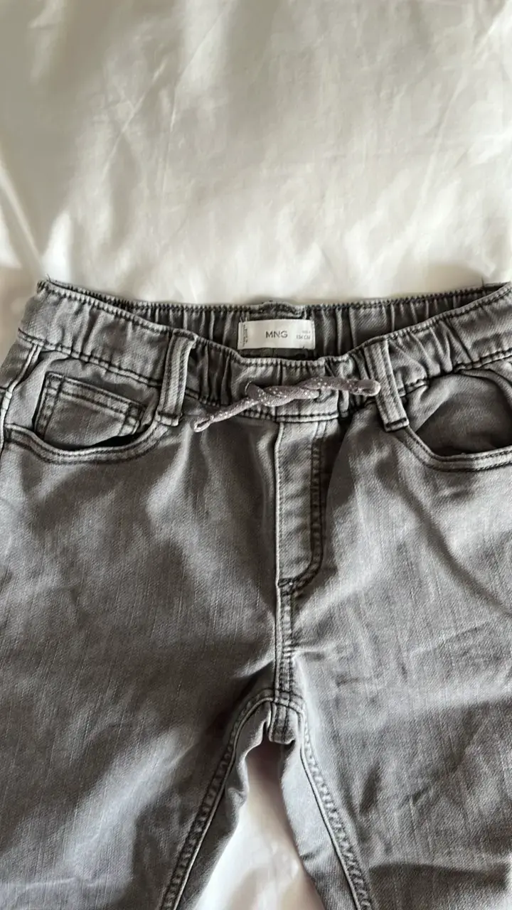 Jeans gris para niño en buen estado - 3