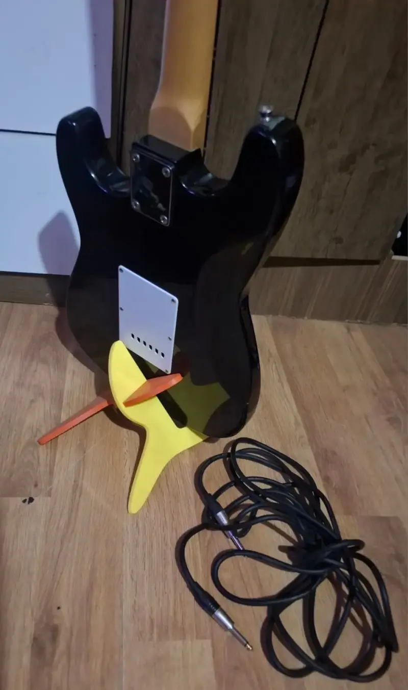 Guitarra eléctrica Mercury con amplificador y accesorios - 5