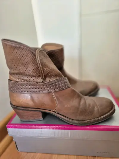 Botines de cuero marrón con hebilla - miniatura 2