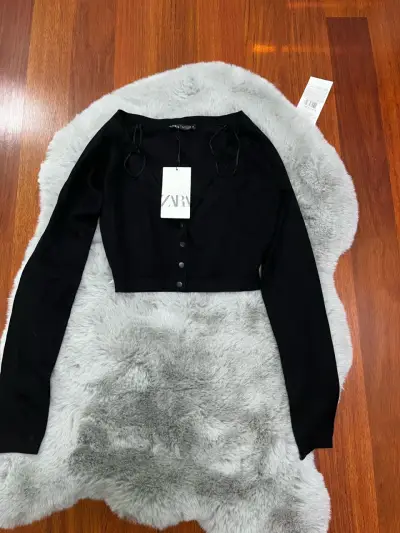 Polerón con capucha color marrón Bershka - miniatura 5
