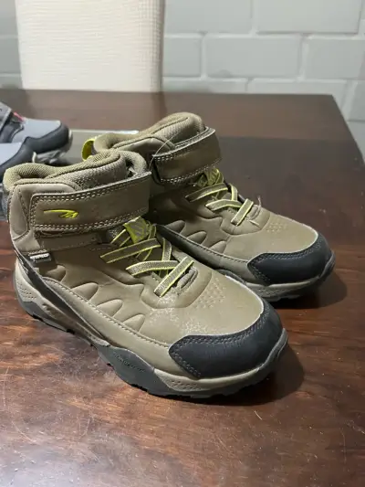 Botas de trekking para niños color marrón - miniatura 1