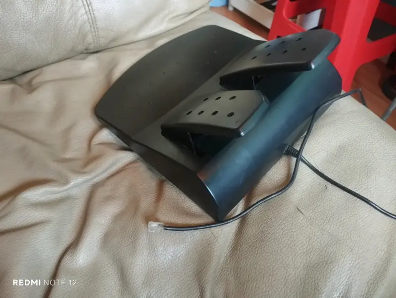 Volante de simulación para videojuegos - 3