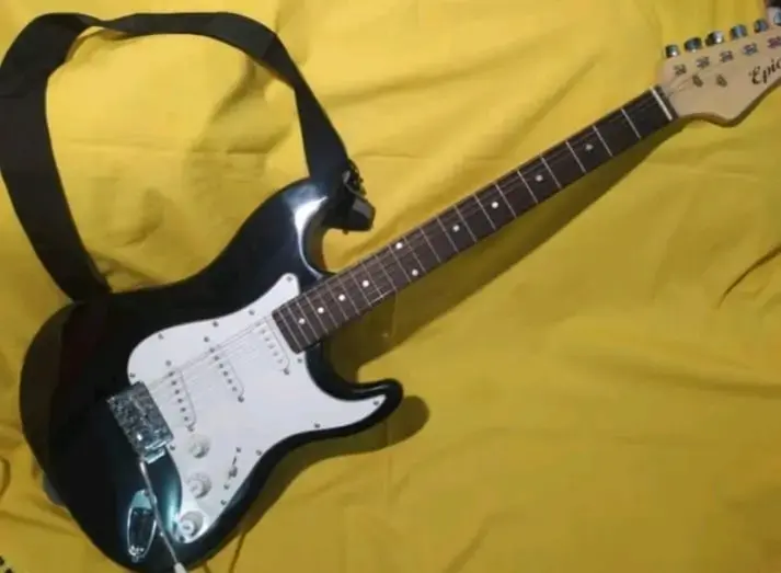 Guitarra eléctrica Epic - 2
