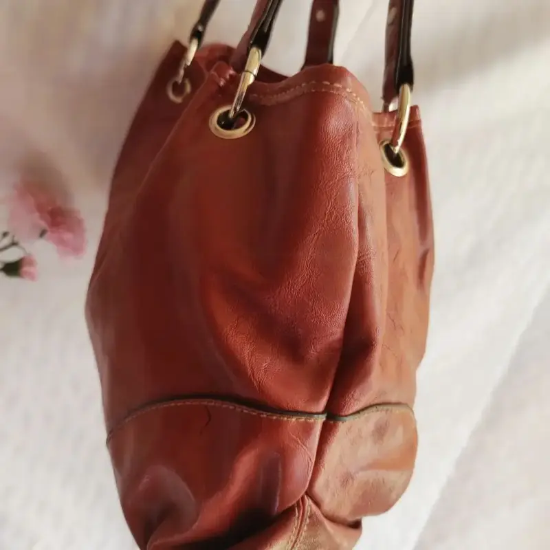 Bolso de cuero rojo Rosetti elegante - 2