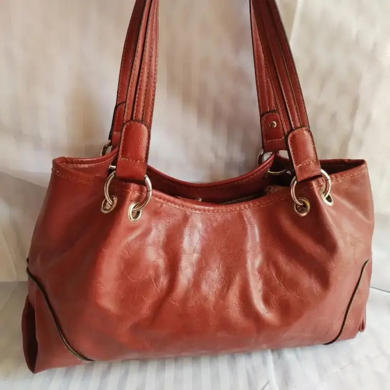 Bolso de cuero rojo Rosetti elegante - 3