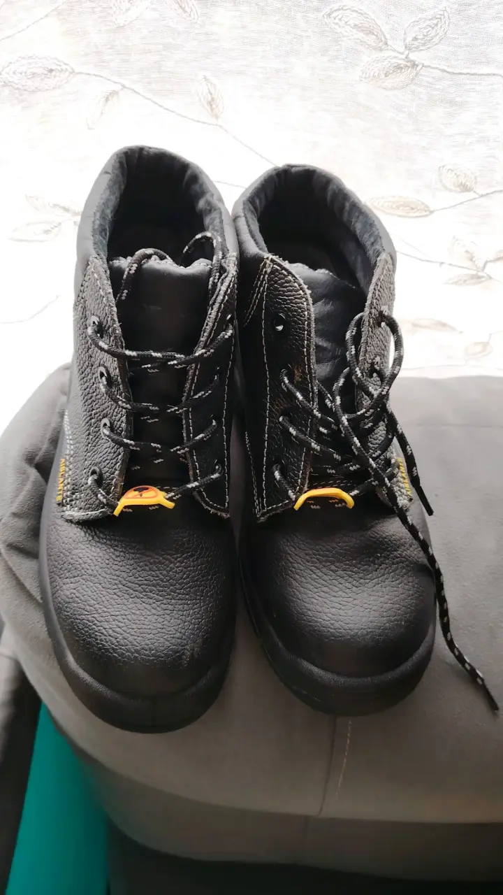 Bototos de seguridad negros para hombre - 1