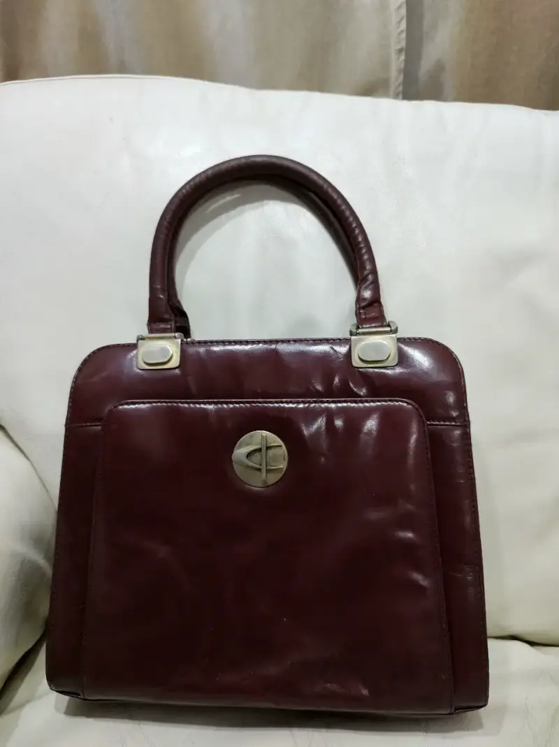 Cartera vintage de cuero burdeo elegante - 1
