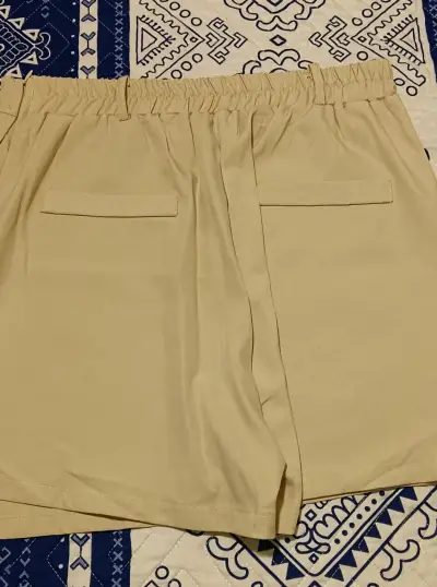 Falda pantalón beige casual - miniatura 2