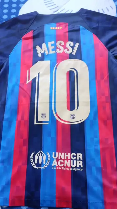 Camiseta Nike FC Barcelona oficial azul y roja - miniatura 5