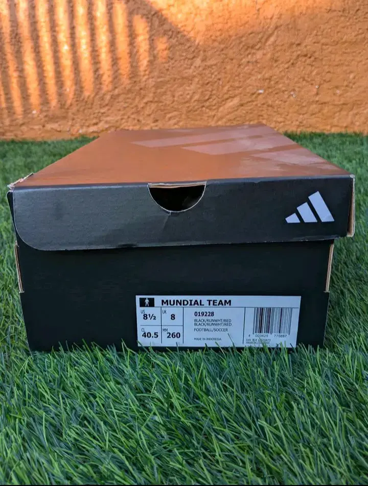 Zapatillas Adidas Mundial Team fútbol talla 40.5 - 1