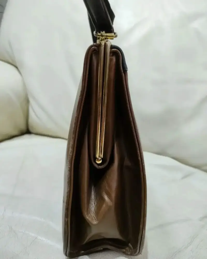 Cartera de cuero marrón elegante - 2