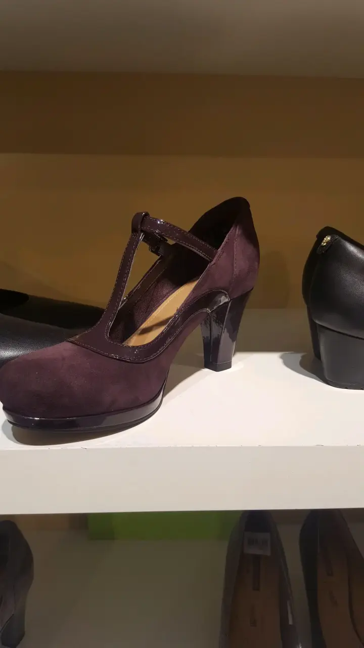 Zapatos de tacón morados elegantes - 2