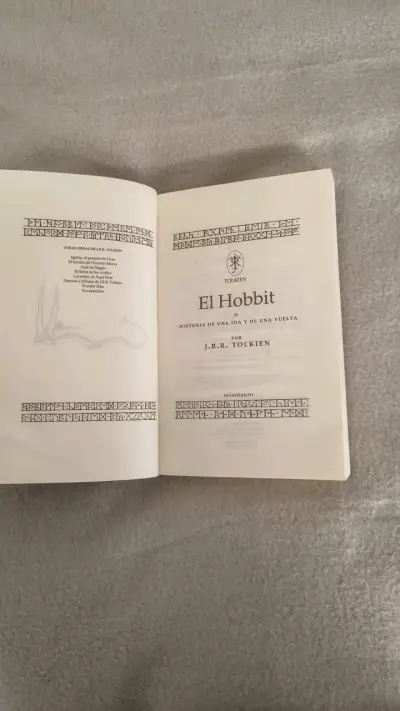Libro El Hobbit de J.R.R. Tolkien - miniatura 4