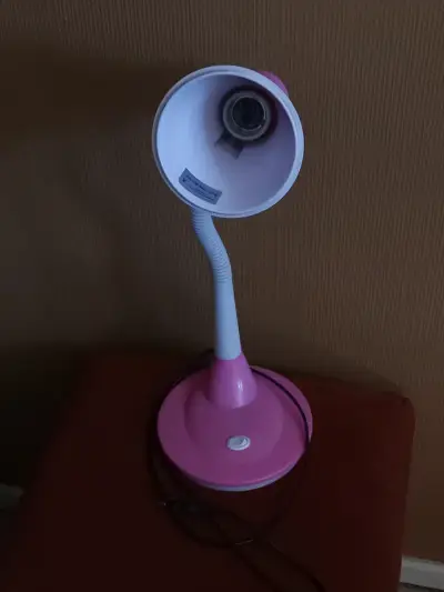 Lámpara de escritorio flexible rosa - miniatura 1