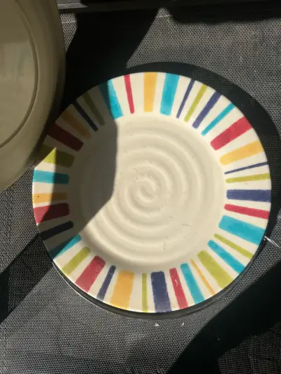 Plato decorativo con diseño surtido - miniatura 5