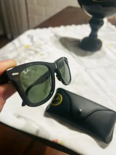 Gafas de sol Ray-Ban Wayfarer clásicas - miniatura 1