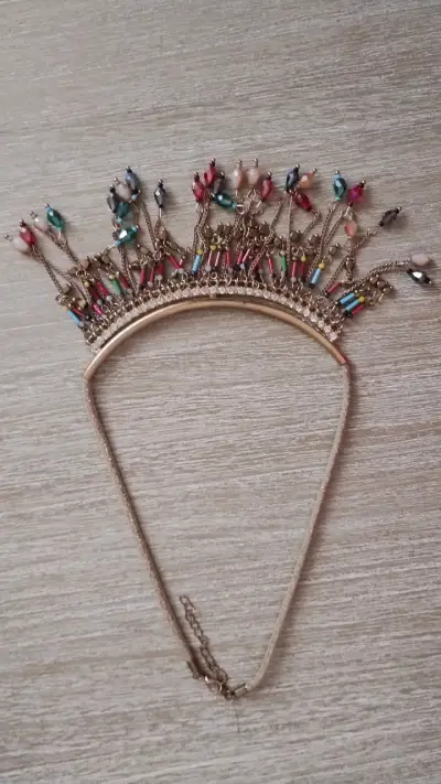 Collar bohemio con cuentas de colores - miniatura 3
