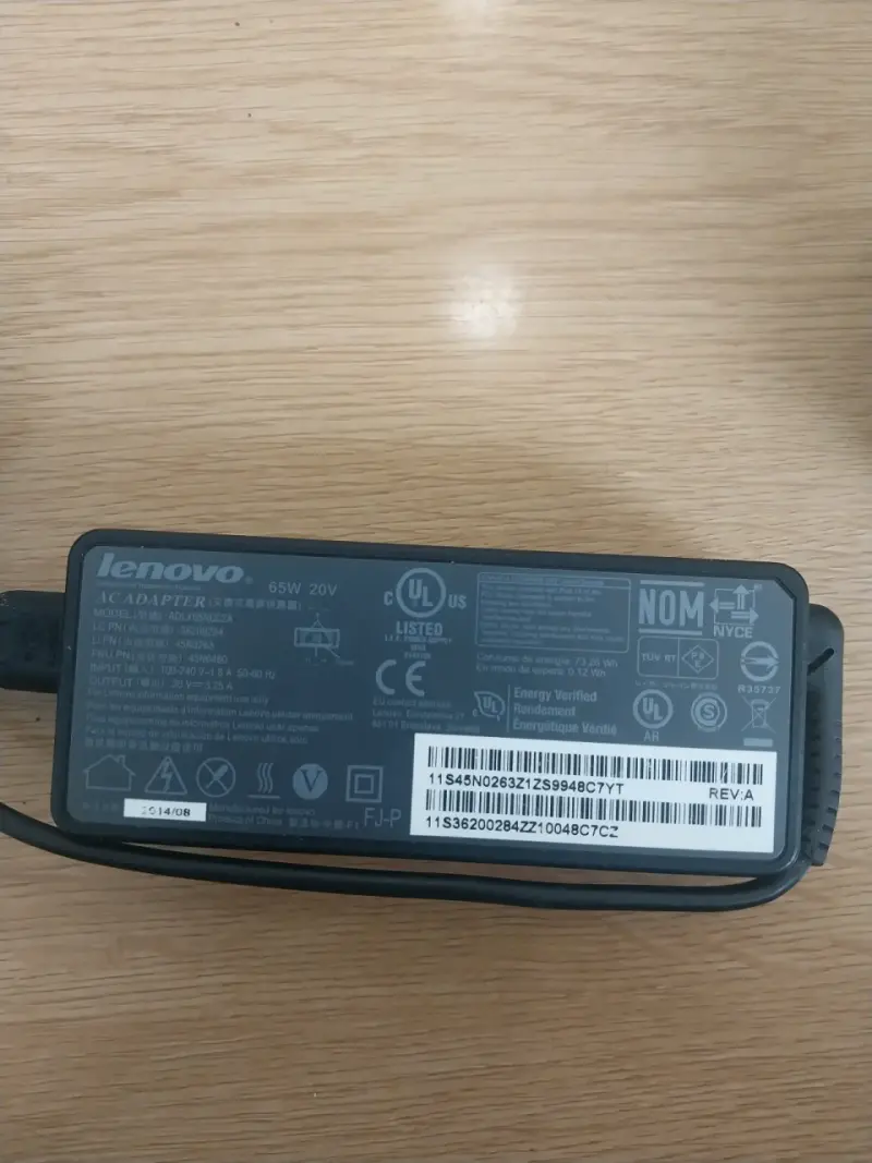 Cargador Lenovo 65W Punta Rectangular + Adaptador - 2