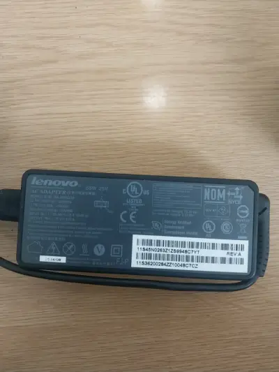 Cargador Lenovo 65W Punta Rectangular + Adaptador - miniatura 2