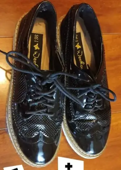 Zapatos de charol negro estilo Oxford talla 38 - miniatura 2