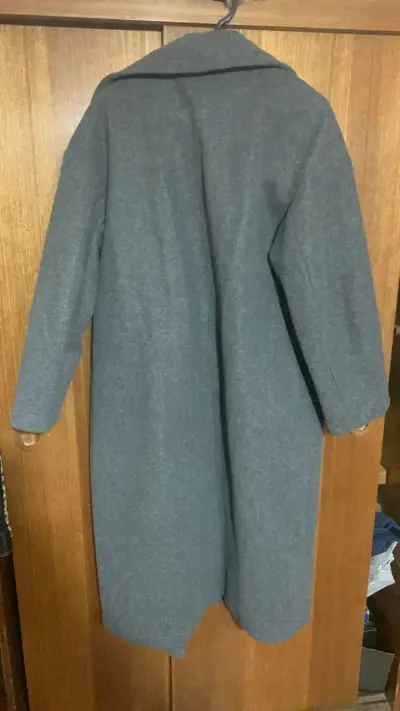 Abrigo gris Zara de lana para mujer - miniatura 2