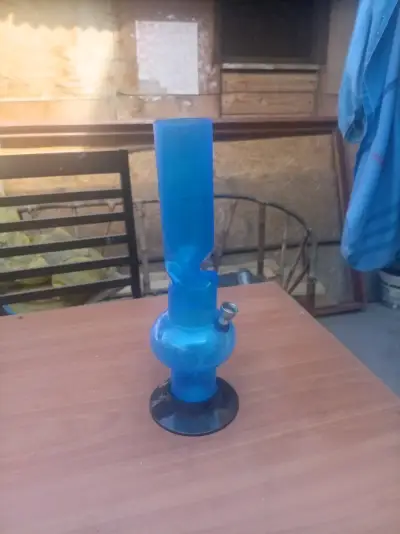 Bong de acrílico azul para fumar - miniatura 1
