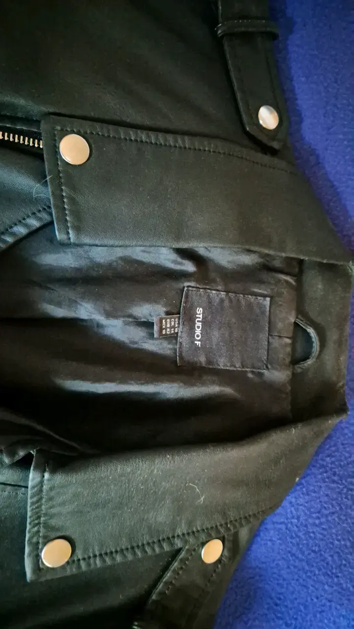 Chaqueta de cuero negra estilo biker Studio F - 2