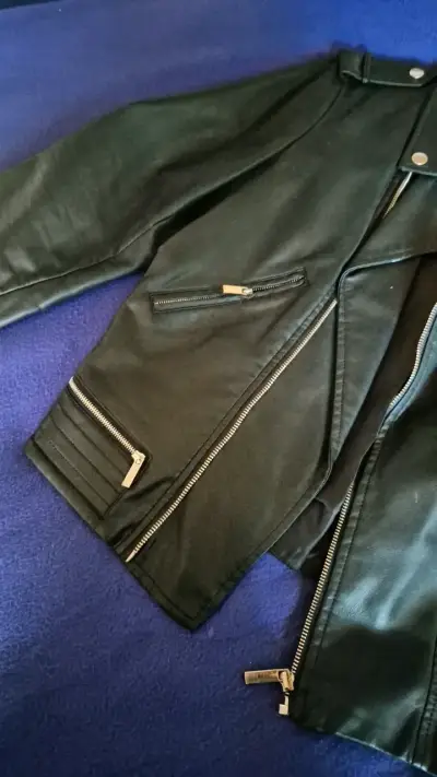 Chaqueta de cuero negra estilo biker Studio F - miniatura 4