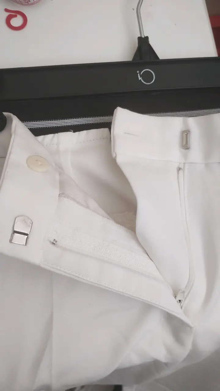 Pantalones blancos elegantes para mujer - 3