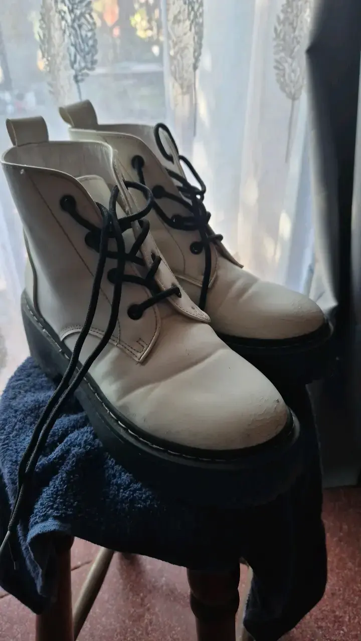 Botas blancas de cuero con cordones - 6