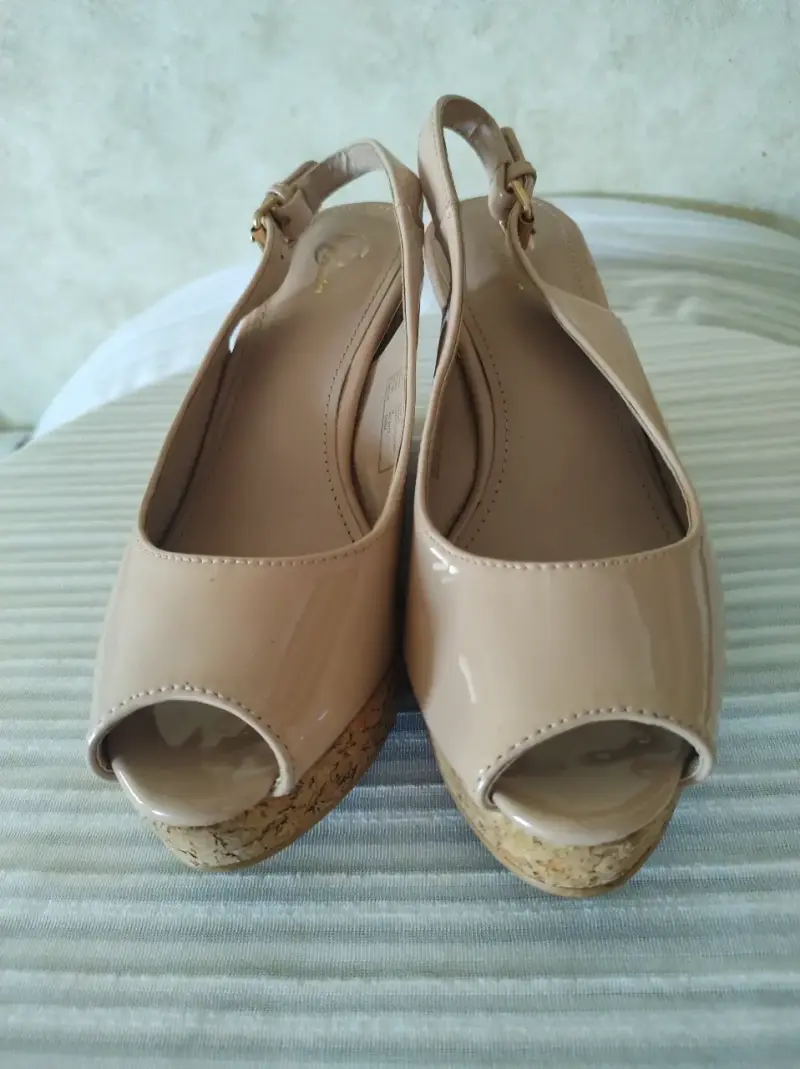 Sandalias de tacón beige con plataforma talla 38 - 2