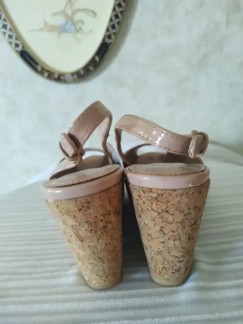 Sandalias de tacón beige con plataforma talla 38 - 4