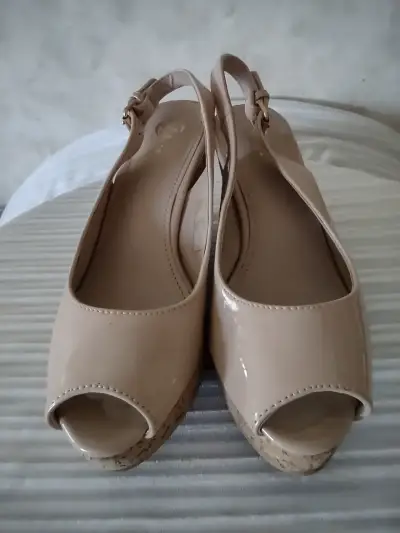 Sandalias de tacón beige con plataforma talla 38 - miniatura 5