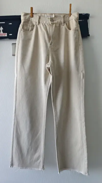 Jeans beige de mujer talla 36 ALANIZ cropped - miniatura 1