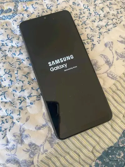 Smartphone Samsung Galaxy en buen estado, casi nue - miniatura 1