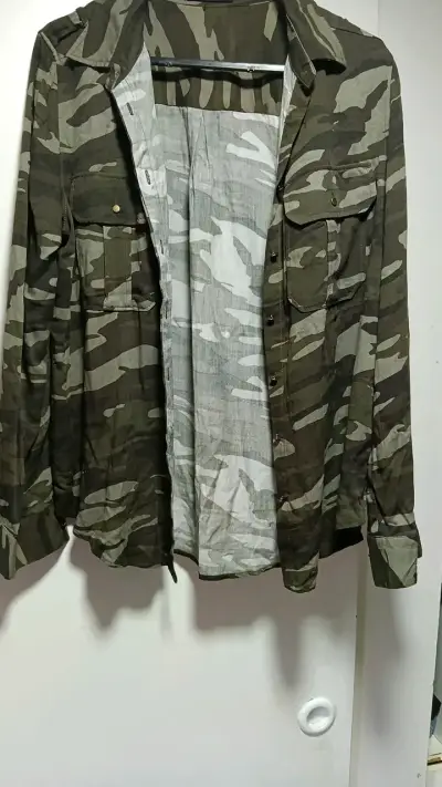 Camisa de mujer camuflada verde - miniatura 3