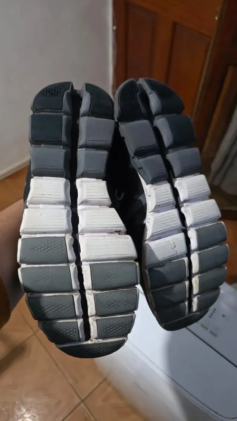 Zapatillas On Running talla 42 negras - 4