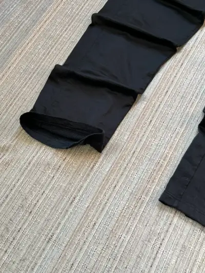 Pantalones deportivos Under Armour negros - miniatura 4