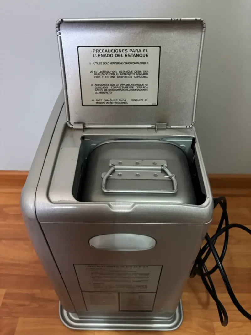 Calefactor Mademsa MNK 550 plateado - 2