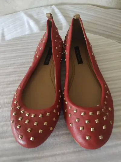 Bailarinas rojas con tachas Zara TALLA 35 - 36 - miniatura 2
