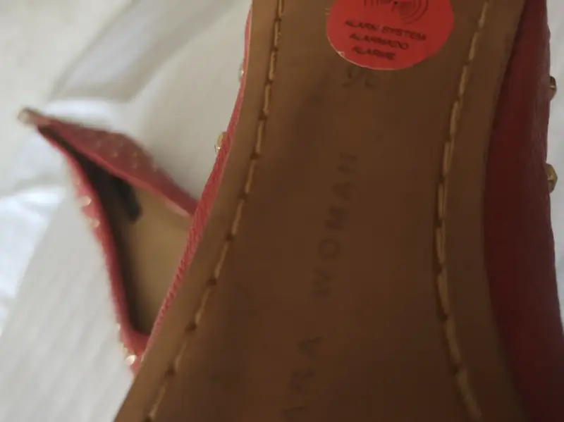 Bailarinas rojas con tachas Zara TALLA 35 - 36 - 4