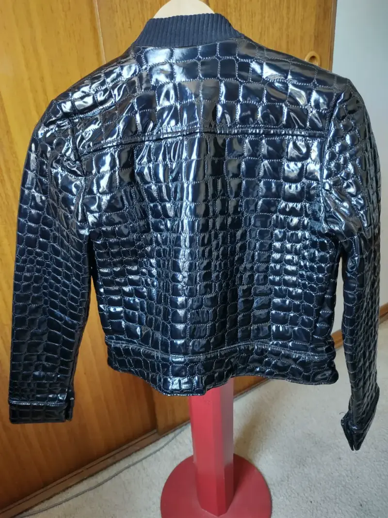 Chaqueta negra de cuero LEGITIMO CHAROL DISEÑADOR - 3